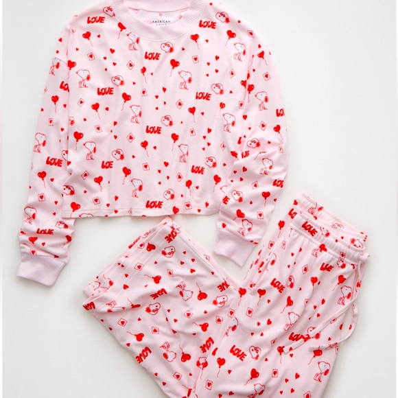 ❤️ American Eagle Snoopy Valentine's Day Plush PJ Set 🎈